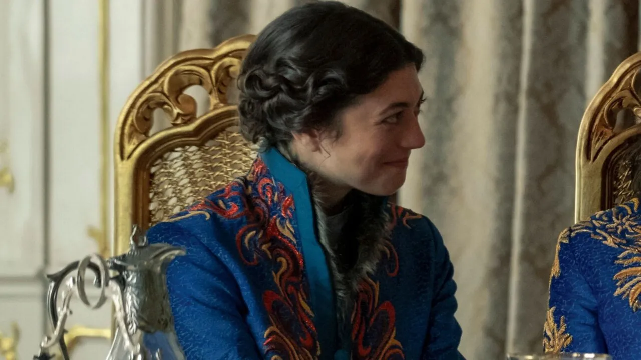 Manipuladora do fogo, em Sombra e Ossos - Foto: Divulgação/Netflix 