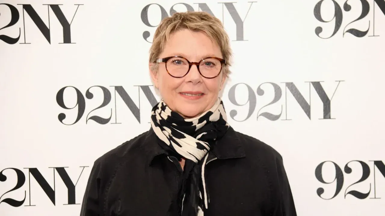 Atriz Annette Bening uma das indicadas ao Oscar 2024 na categoria Melhor Atriz