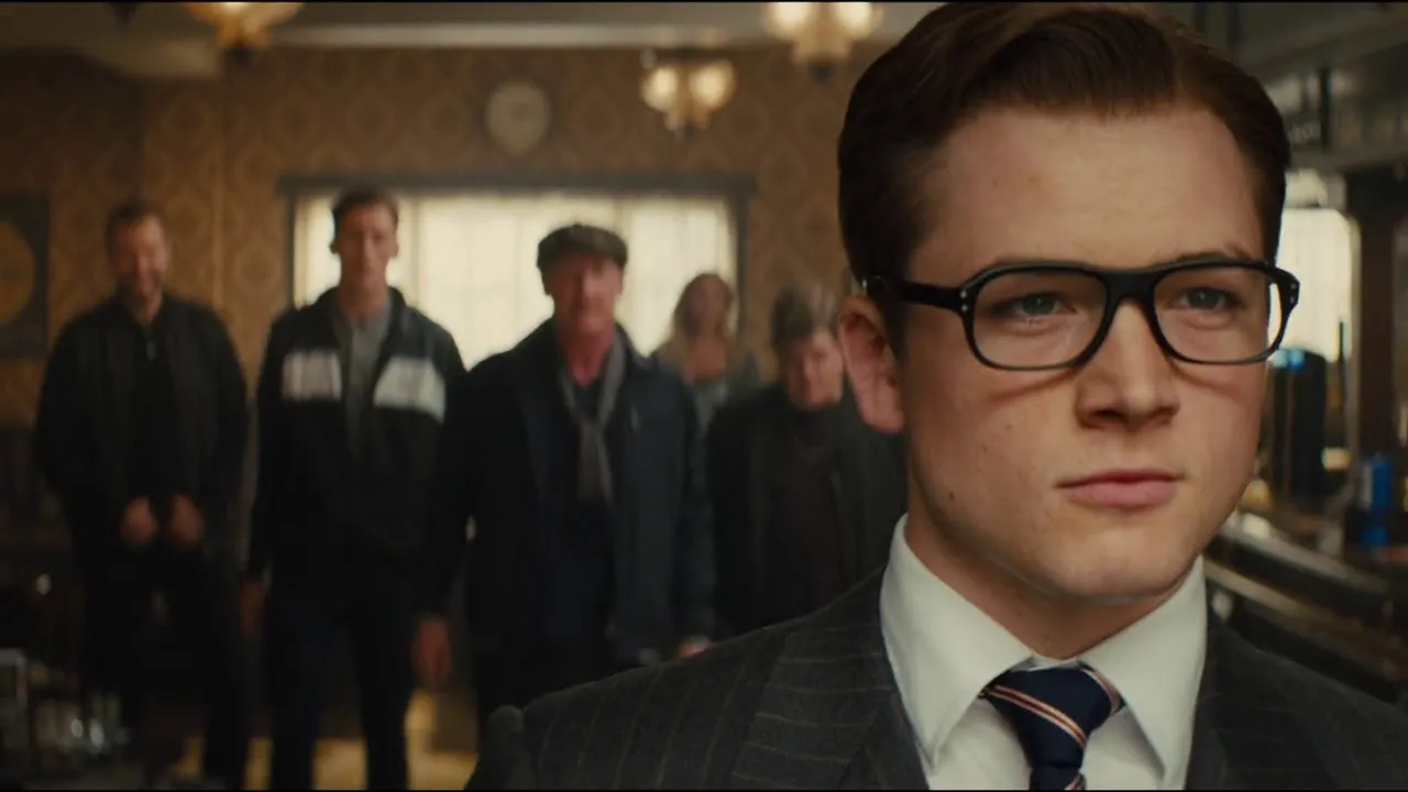 Taron Egerton no filme "Kingsman"