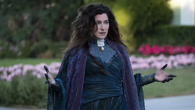 Kathryn Hahn protagoniza Agatha Desde Sempre.