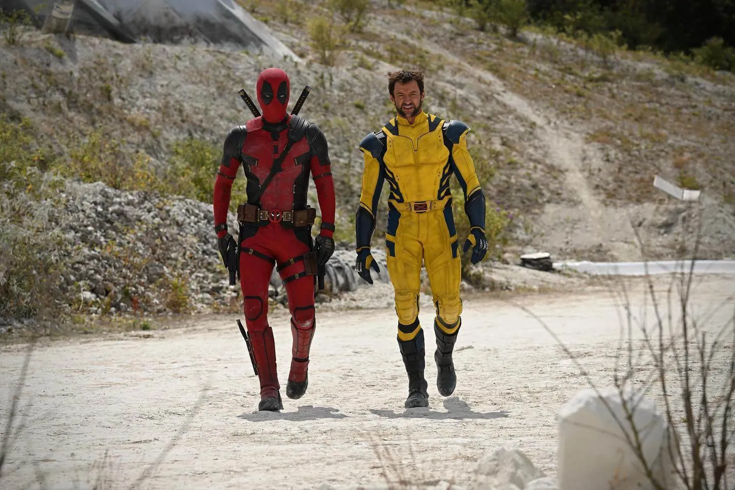 Deadpool (Ryan Reynolds) e Wolverine (Hugh Jackman) com novos uniformes - Foto: Reproduçao/Redes Sociais