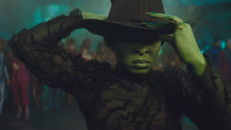 Cynthia Erivo como Elphaba em Wicked (2024).