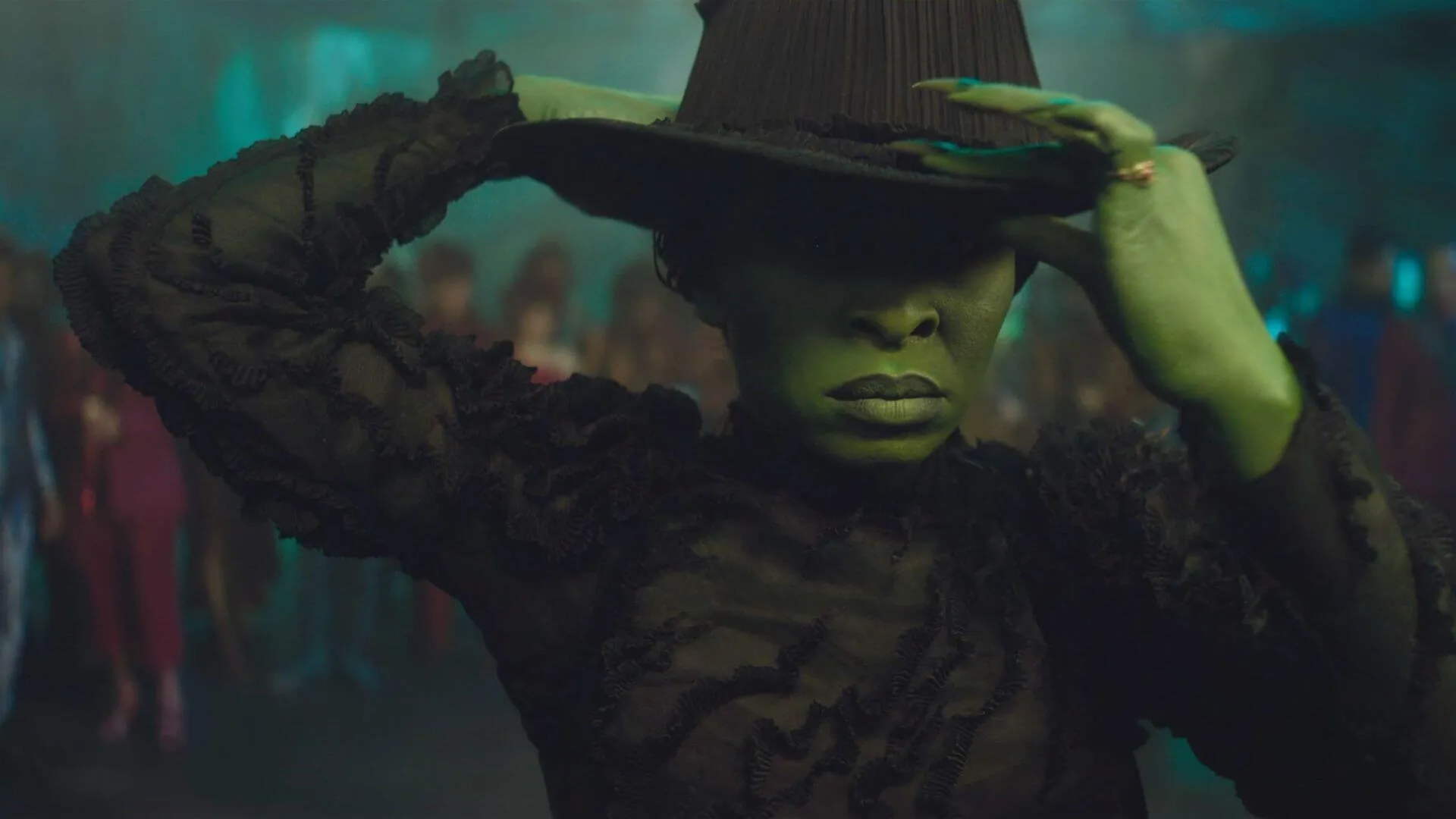 Cynthia Erivo como Elphaba em Wicked (2024).