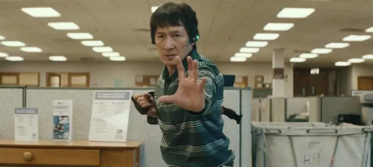 Ke Huy Quan é indicado como Melhor Ator Coadjuvante pela atuação em Tudo em Todo Lugar ao Mesmo Tempo. Foto: Divulgação