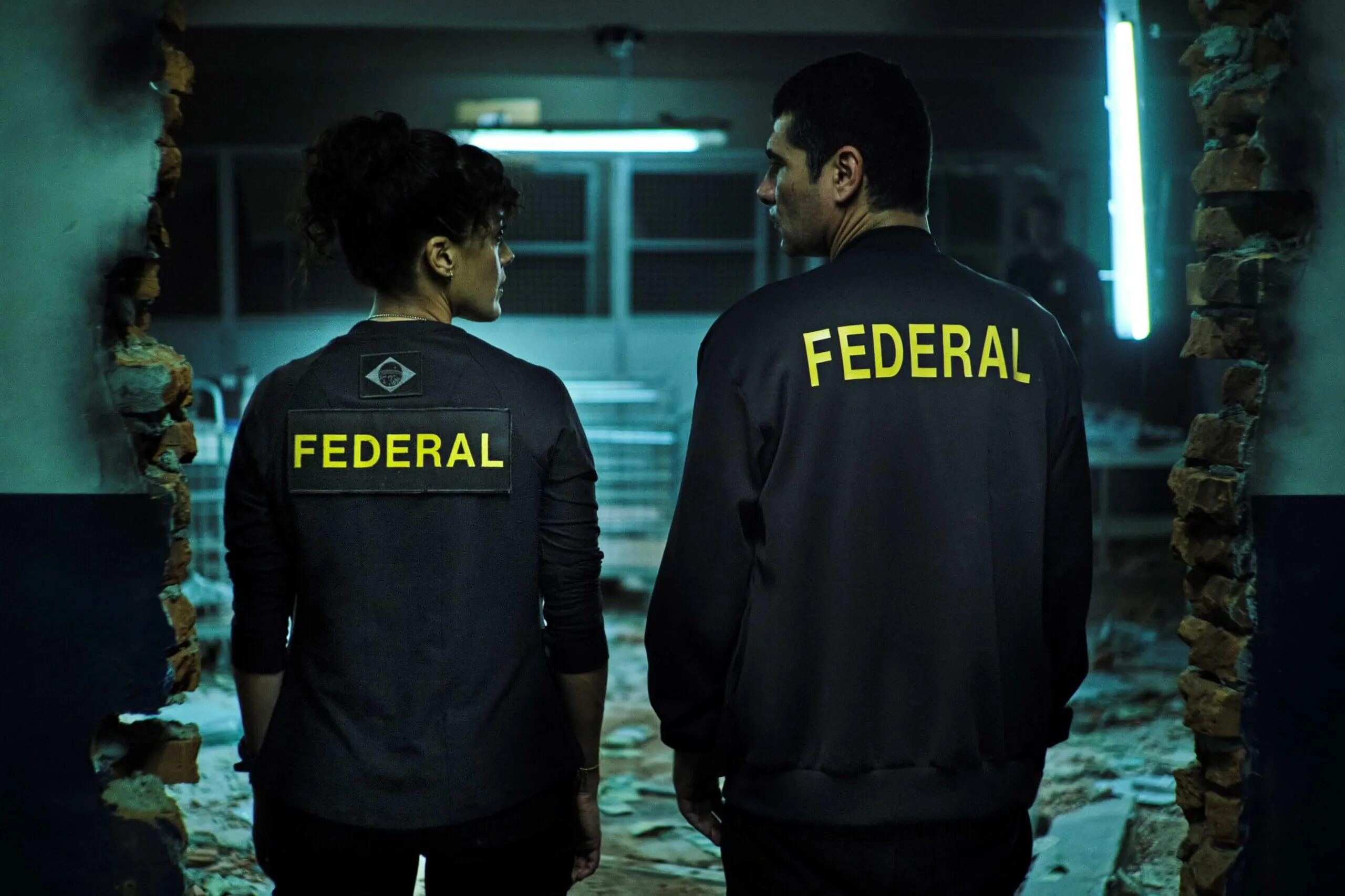 Os personagens Suellen e Benicio. | Imagem: Guilherme Leporace e Alisson Louback/Netflix