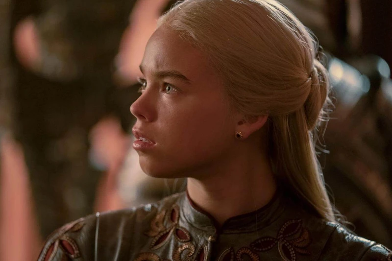 Milly Alcock atriz de House of Dragon dará vida a supergirl