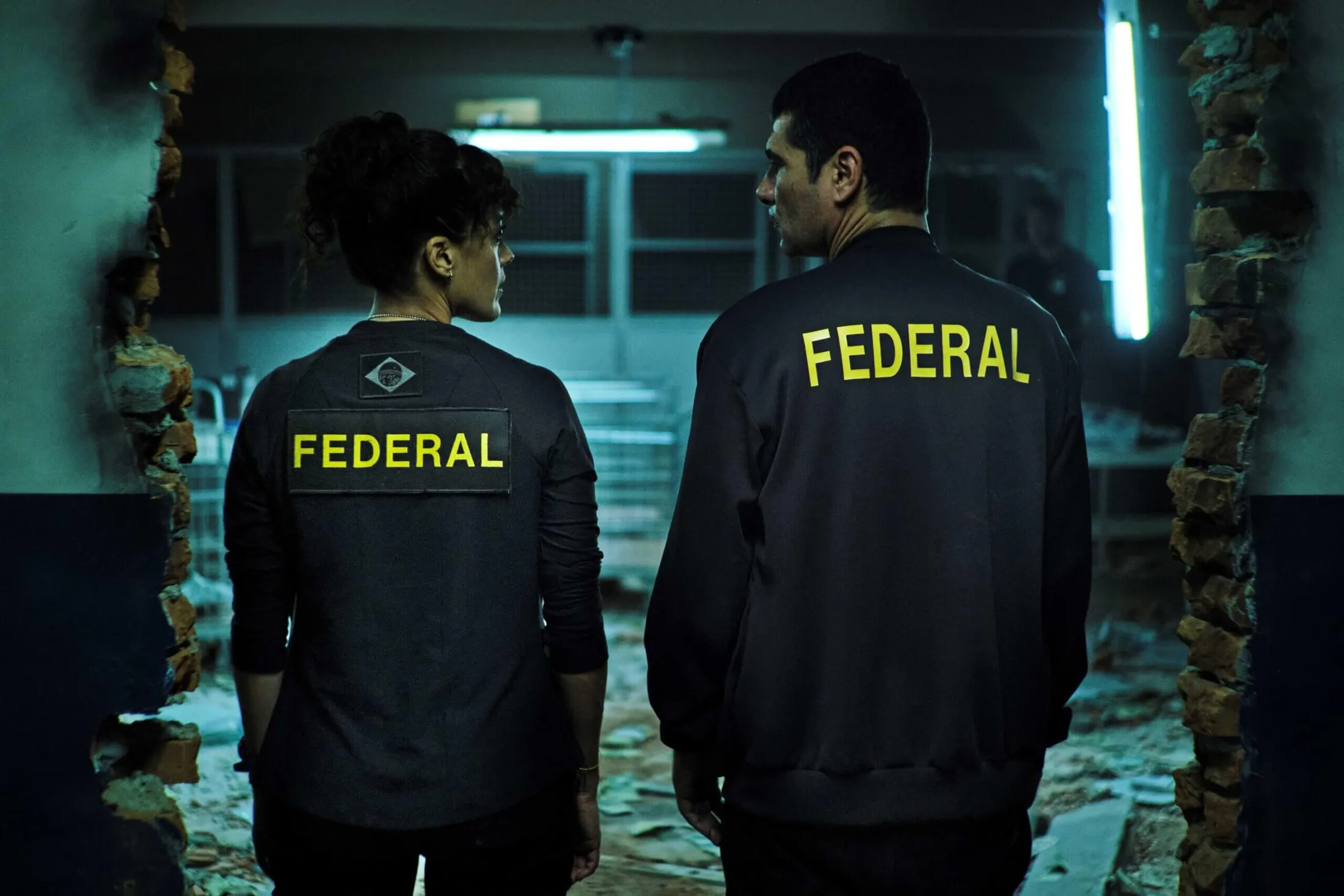 Os personagens Suellen e Benicio. | Imagem: Guilherme Leporace e Alisson Louback/Netflix