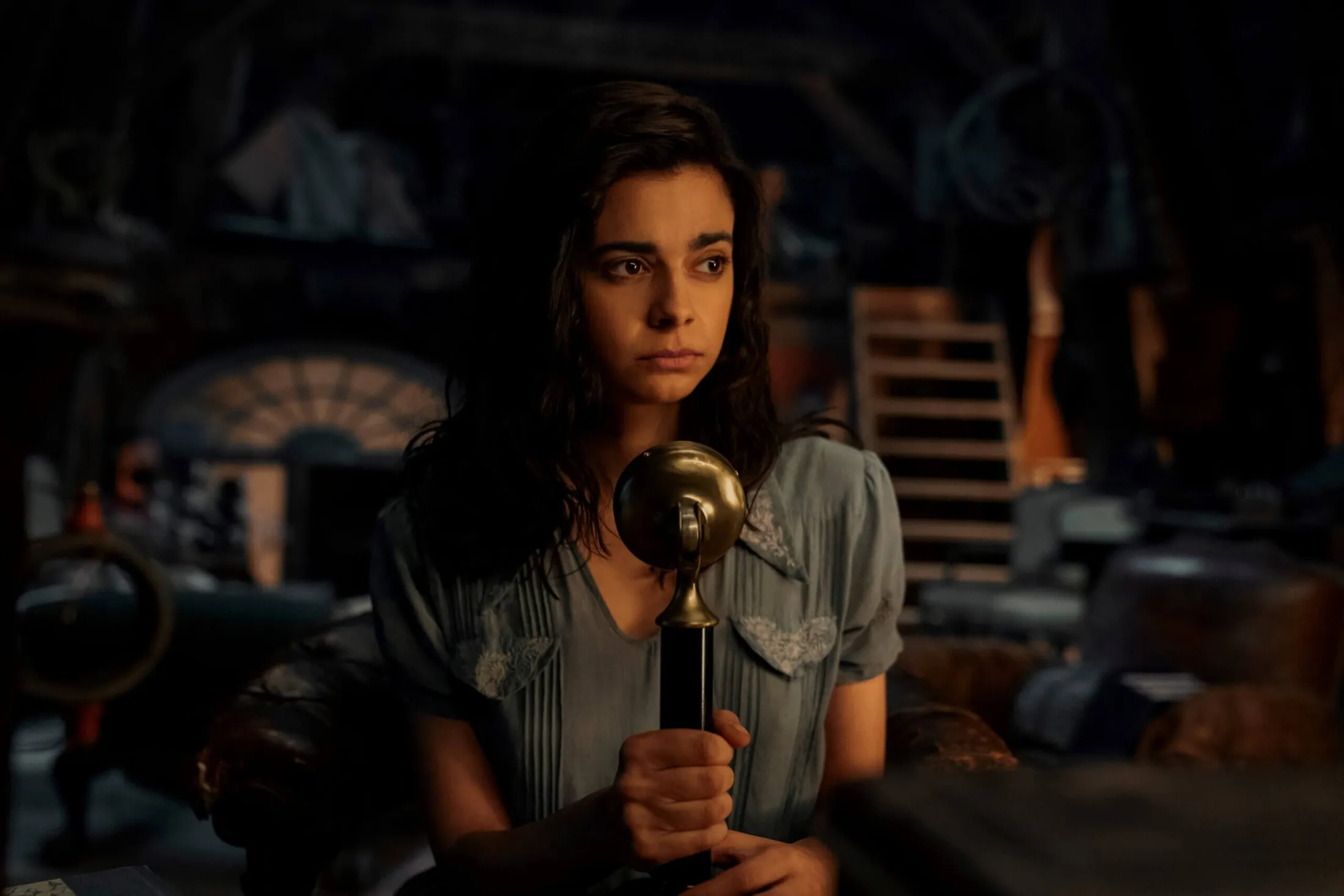 Aria Mia Loberti estreia carreira como protagonista da trama.