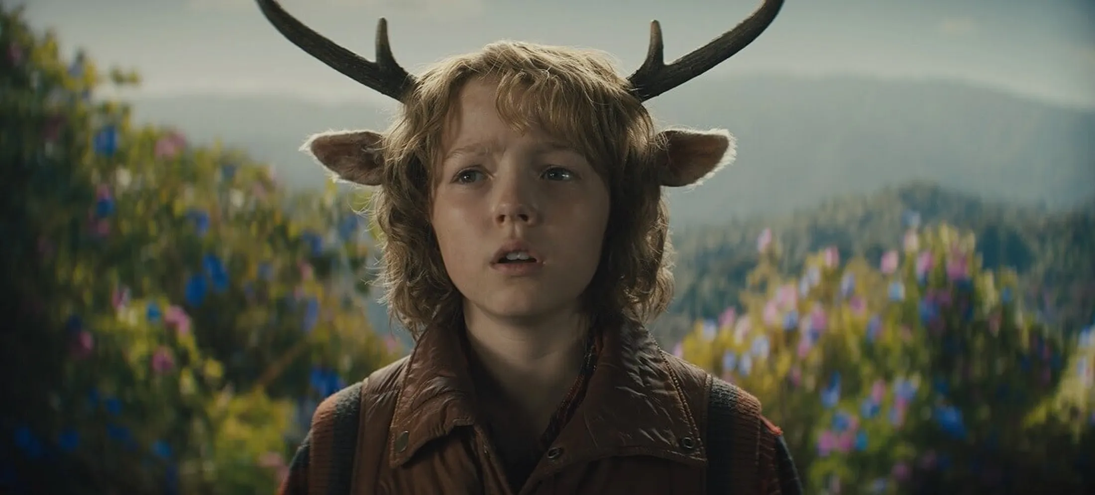 Christian Convery é Gus em Sweet Tooth. Foto: Divulgação|Netflix © 2023