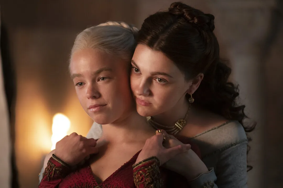 Rhaenyra(Milly Alcook) e Alicent ( Emily Carey).