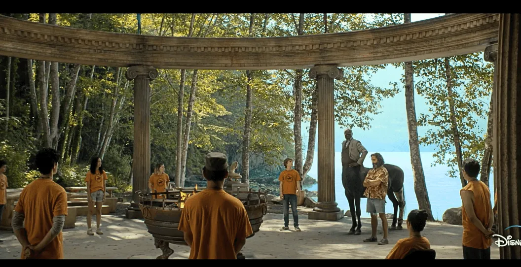 Acampamento Meio Sangue em 'Percy Jackson e os Olimpianos' - Foto: Reprodução/Disney