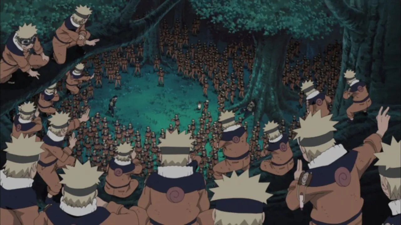 Naruto criando dezenas de clones das sombras, enquanto luta para salvar iruka, na floresta