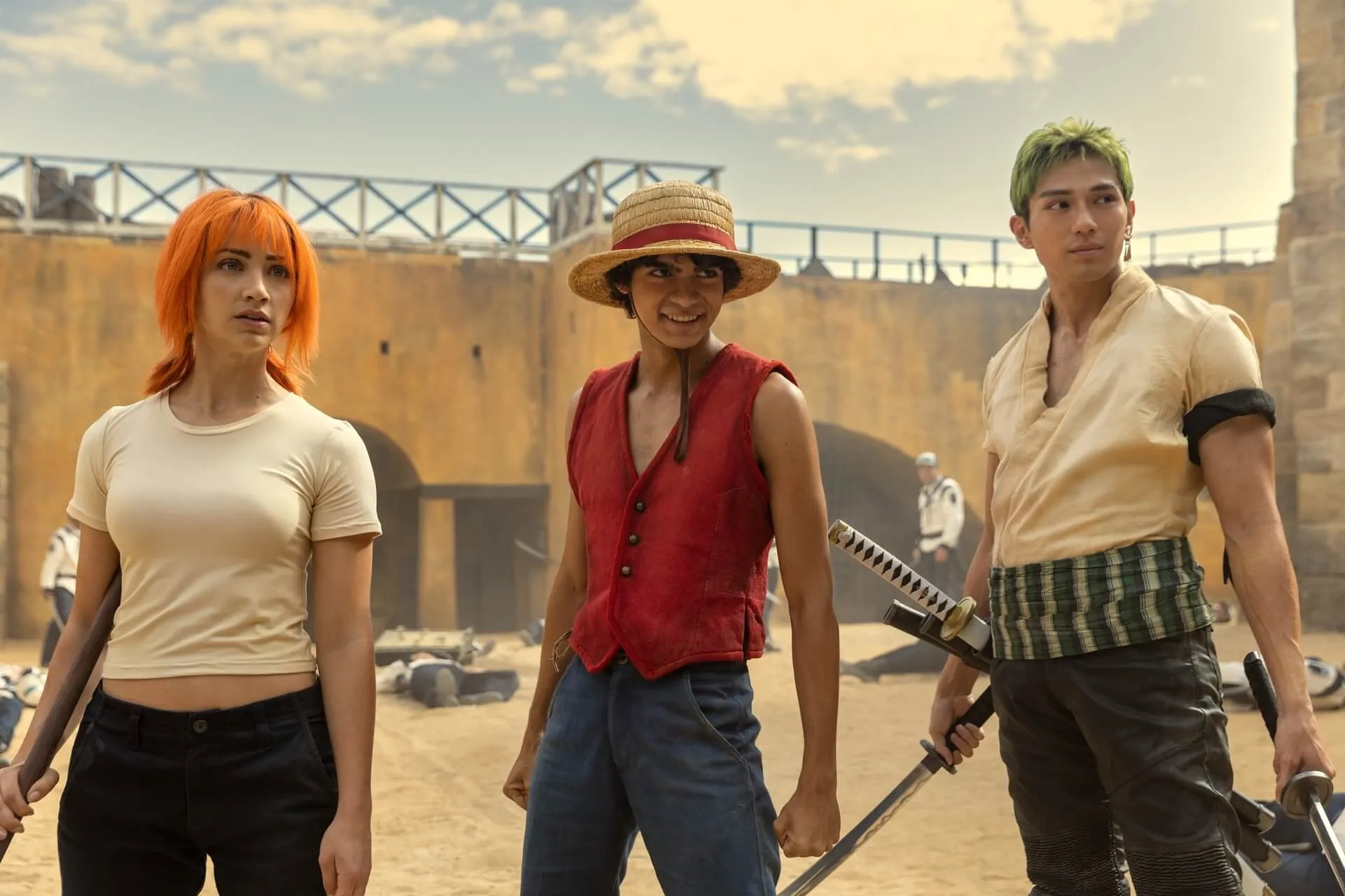 Emily Rudd como Nami, Iñaki Godoy como Monkey D. Luffy, Mackenyu Arata como Roronoa Zoro