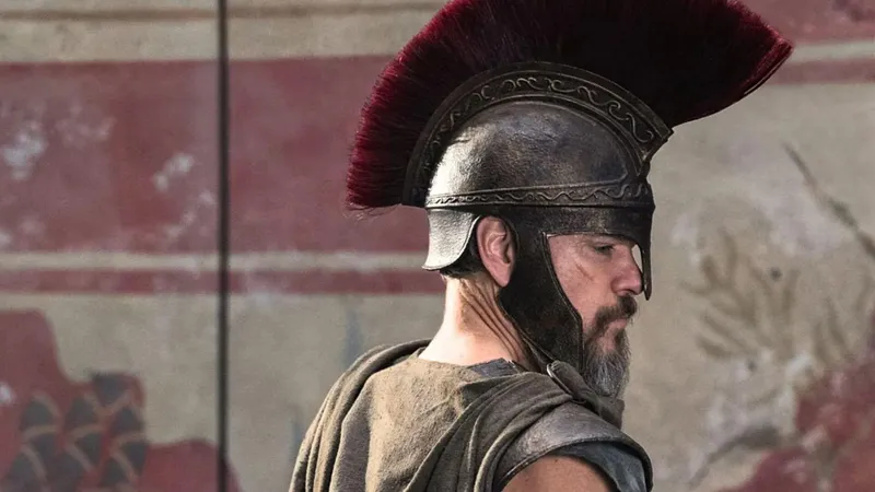 A Odisseia: Matt Damon, como Odisseu, no filme de Christopher Nolan