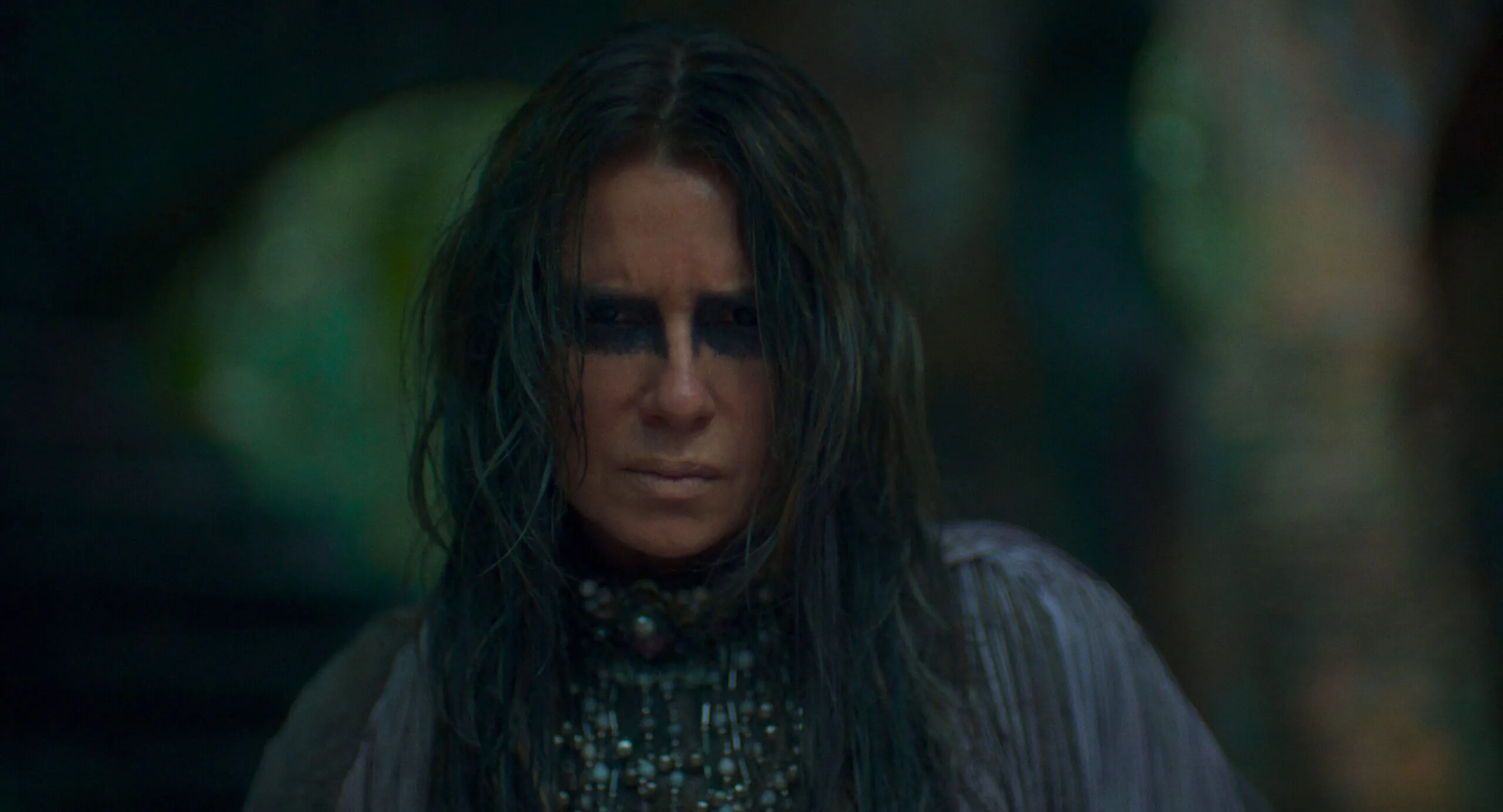 Alessandra Negrini caracterizada como Cuca, para a segunda temporada de Cidade Invisível, na Netflix