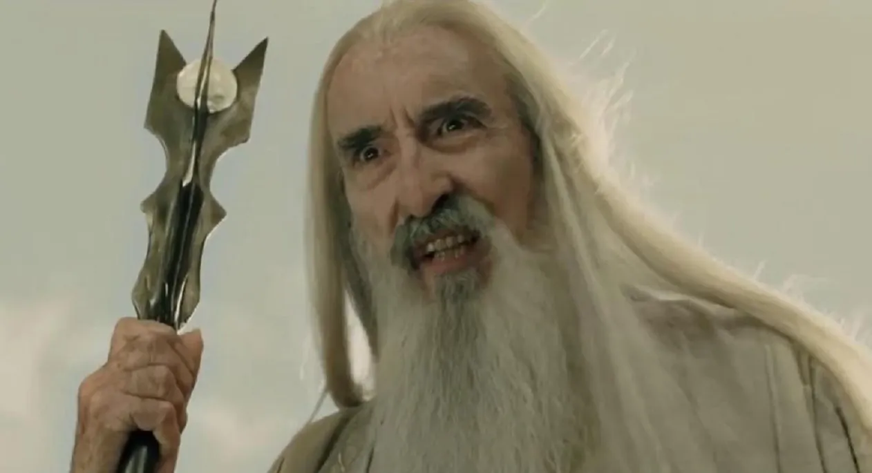 Saruman estará presente em A Guerra dos Rohirrim