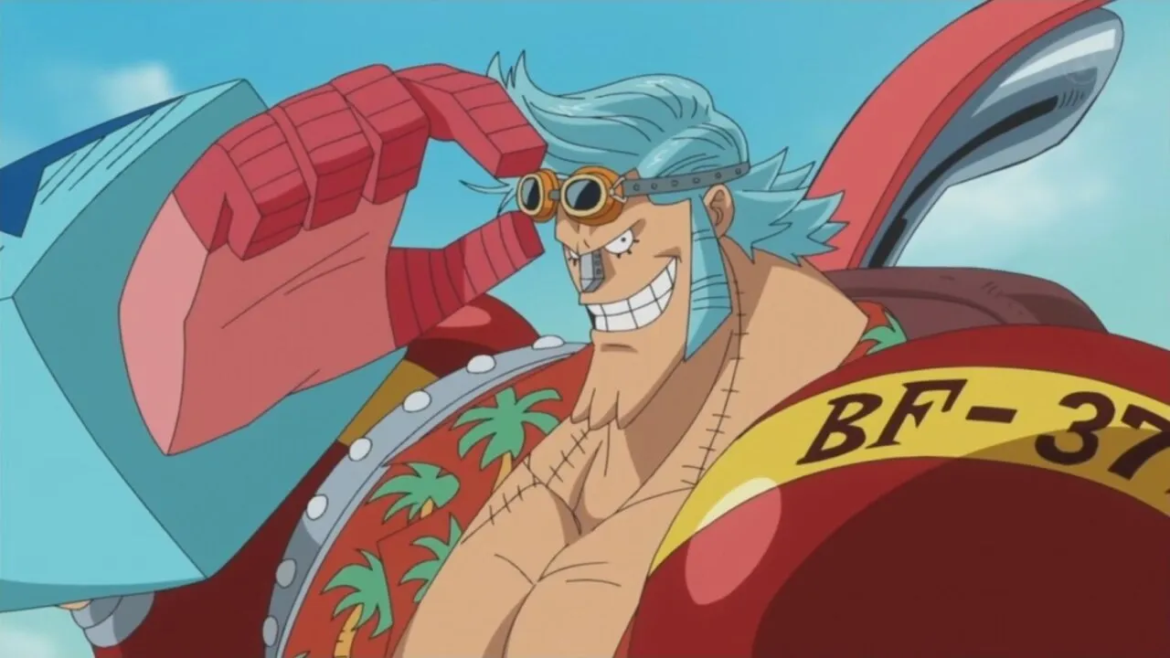 Franky segurando seus óculos com a mão direita