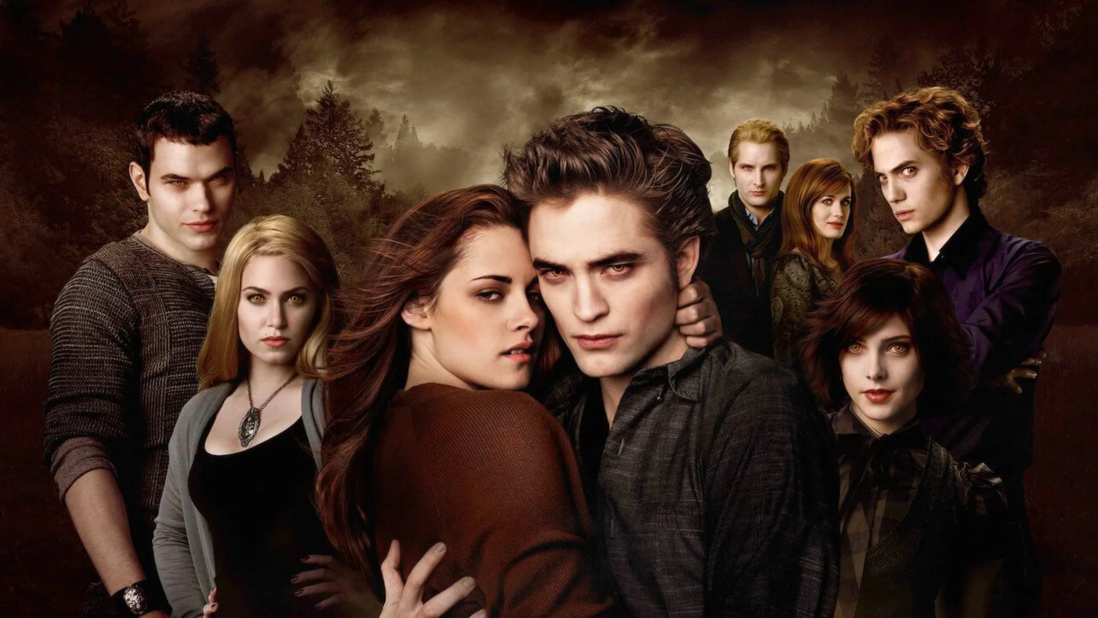 Imagem da família Cullen com Edward e Bella no centro.