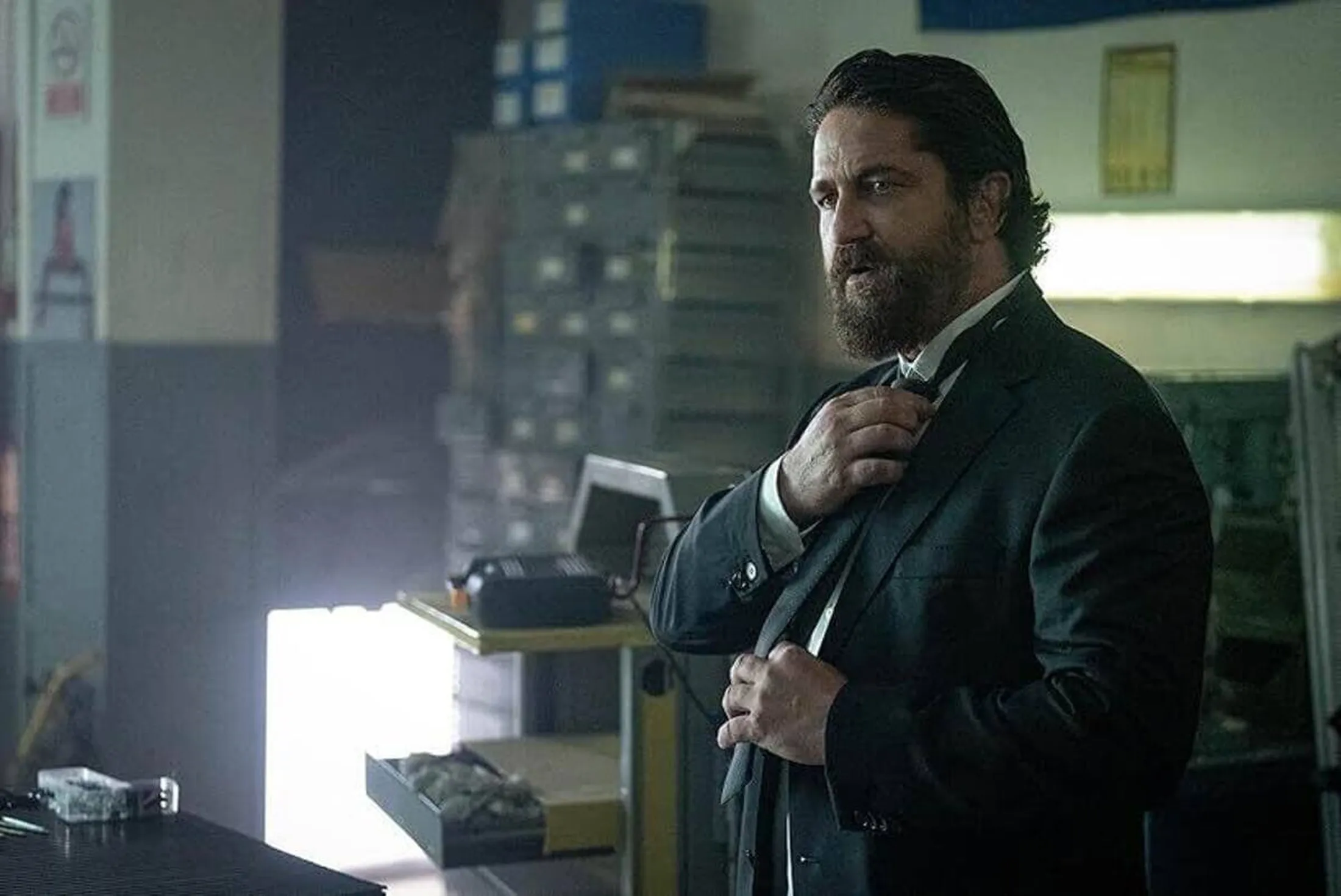 Gerard Butler como Big Nick em Covil de Ladrões 2