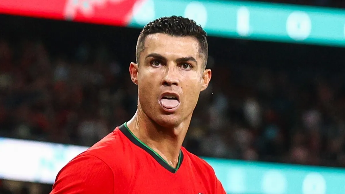 Cristiano Ronaldo em jogo por Portugal