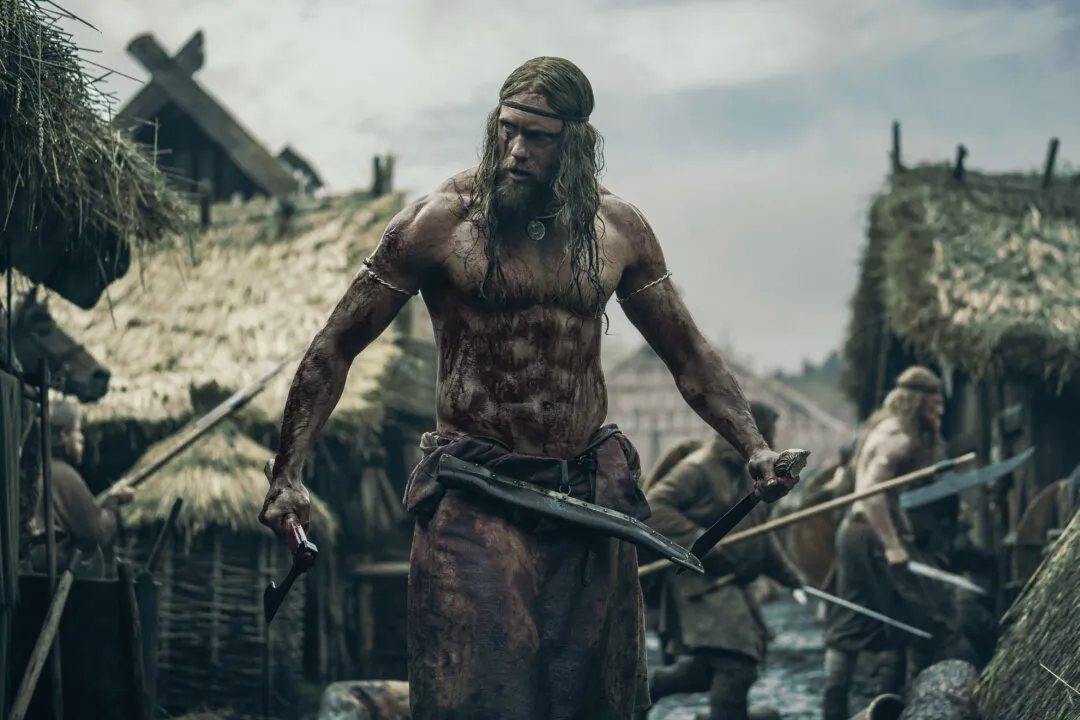 Alexander Skarsgard em O Homem do Norte, com o papel de Amlet. Foto: Reprodução