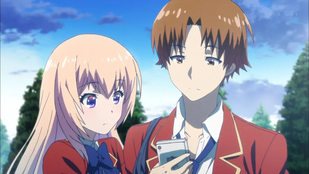 Kiyotaka-e-ichinose-olhando-para-um-celular