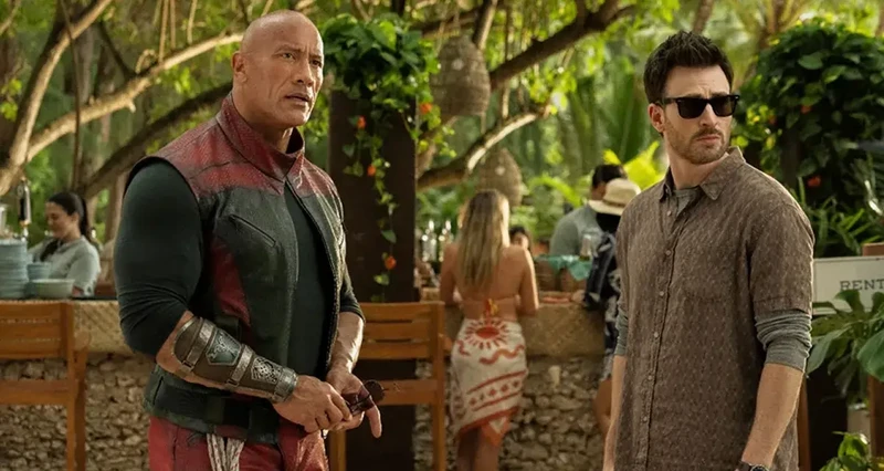 Dwayne Johnson e Chris Evans lado a lado no filme Operação Natal.