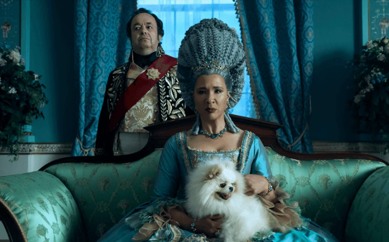 Golda Rosheuvel, no papel de Rainha Charlotte - Foto: Divulgação/Netflix