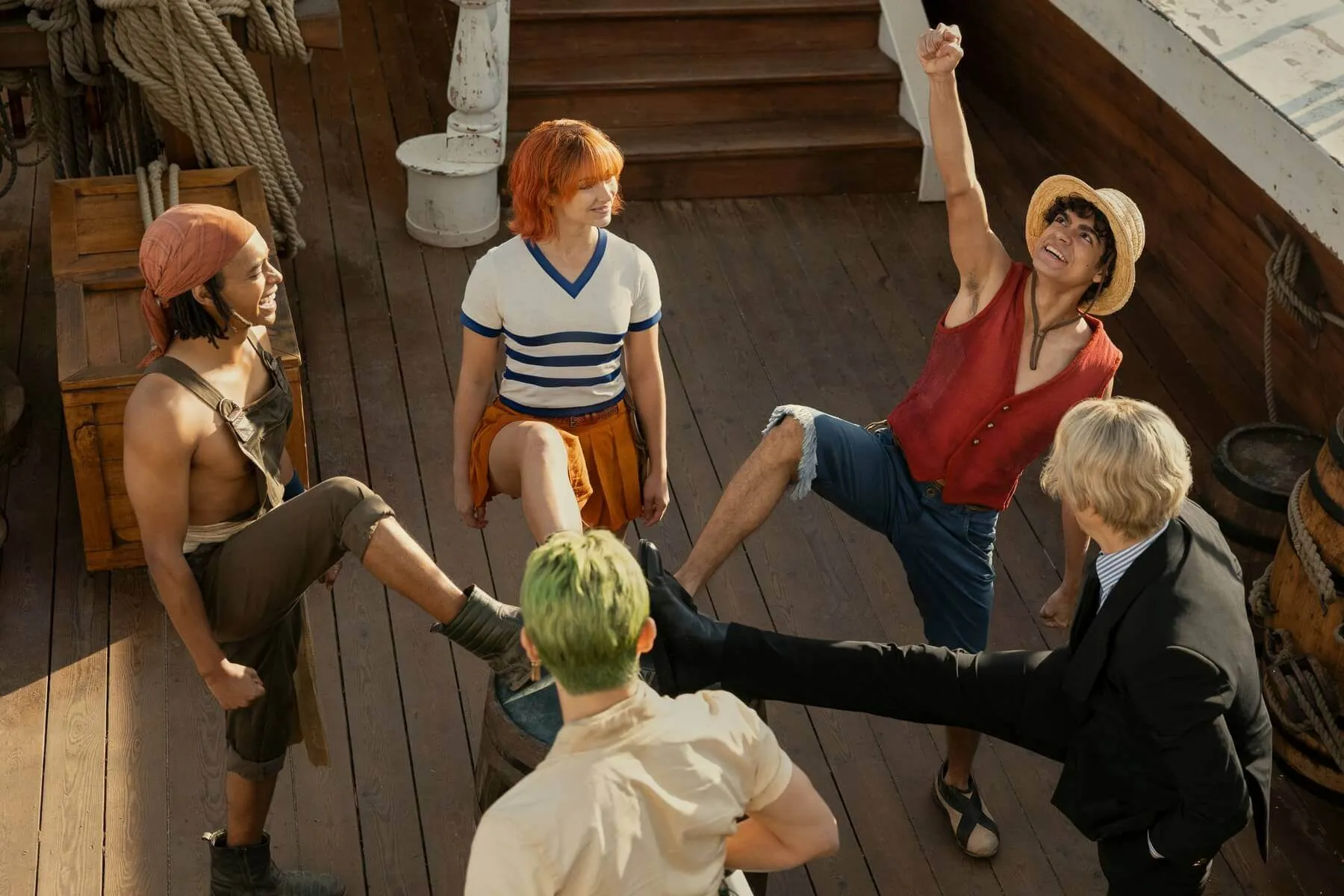 Elenco de One Piece ( Jacob Romero Gibson, Mackenyu Arata, Emily Rudd, Iñaki Godoy, Taz Skylar)