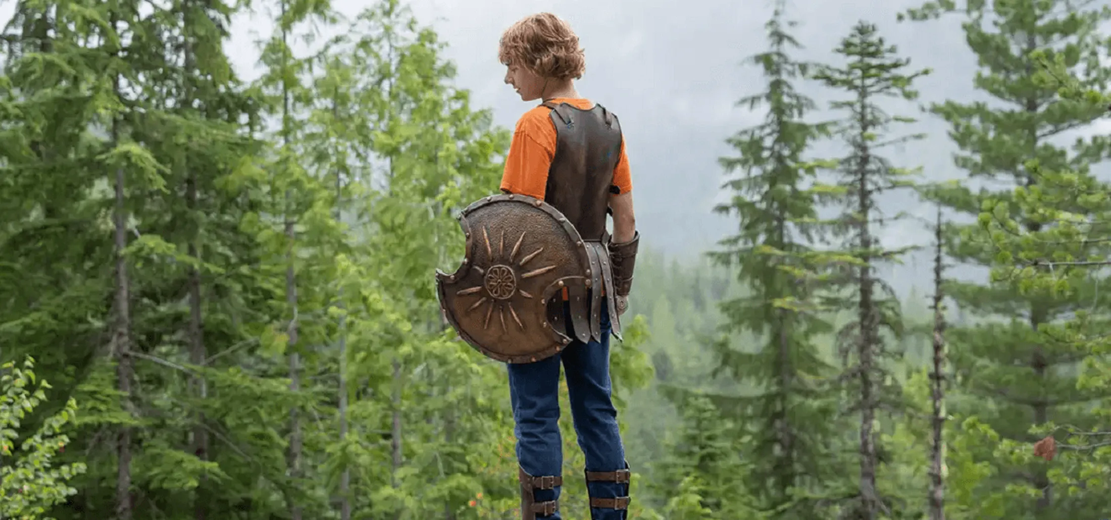Walker Scobell será o personagem principal, Percy Jackson