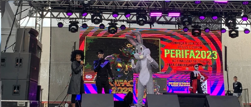 Warner promoveu desfiles de cosplay na Perifacon