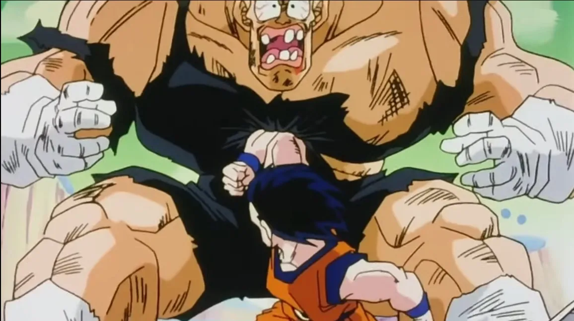 goku-acertando-um-golpe-critico-na-barriga-de-um-oponente-muito-grande